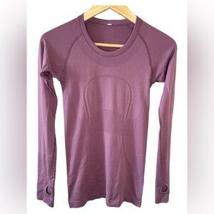 Lululemon Women's Swift Stride Tech Shirt Size 4 Thumbhole Long Sleeve Top